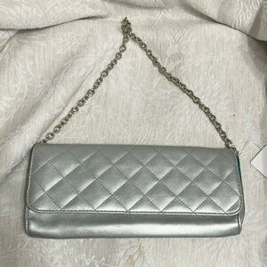 Elegant Silver Quilted Chain Bag